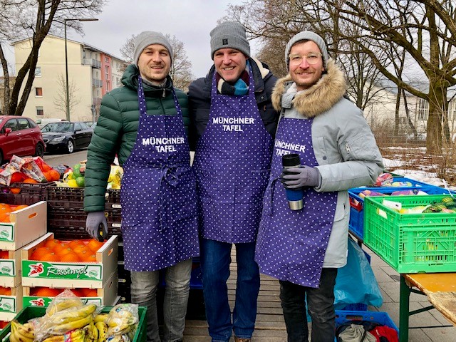 Social Day Bei Der Munchner Tafel Blu Professionals